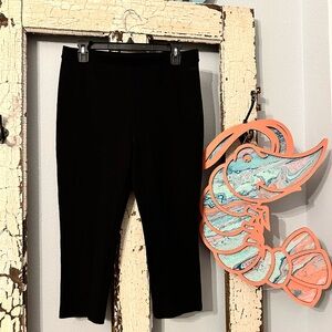 Chico's Black Capri So Slimming Pants